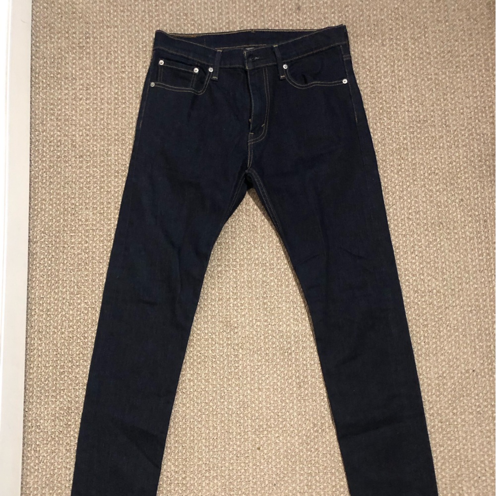 Levi’s jeans 32w 34L slim fit